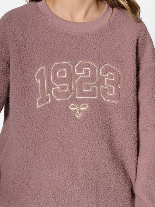 hmlCOSSO SWEATSHIRT, TWILIGHT MAUVE, model