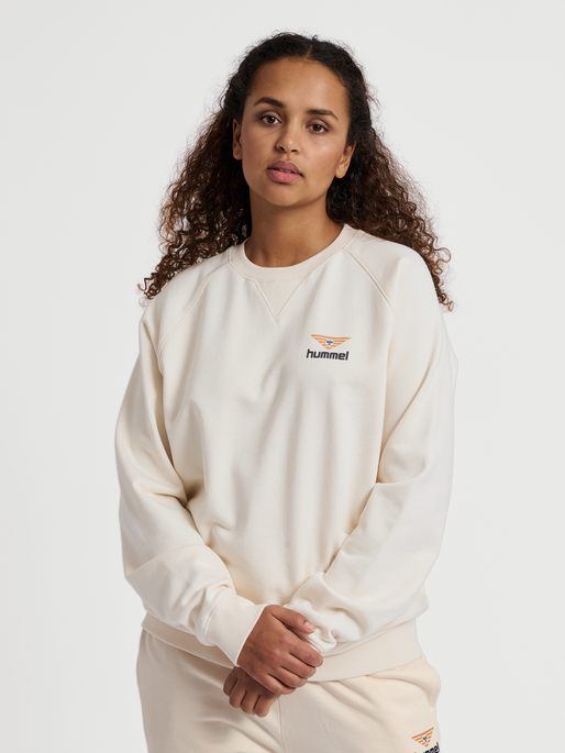 hmlHIVE WADE SWEATSHIRT, 9999, model