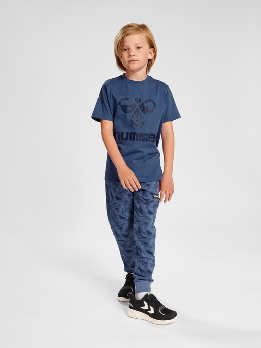 hmlSOFUS T-SHIRT S/S, 7050, model