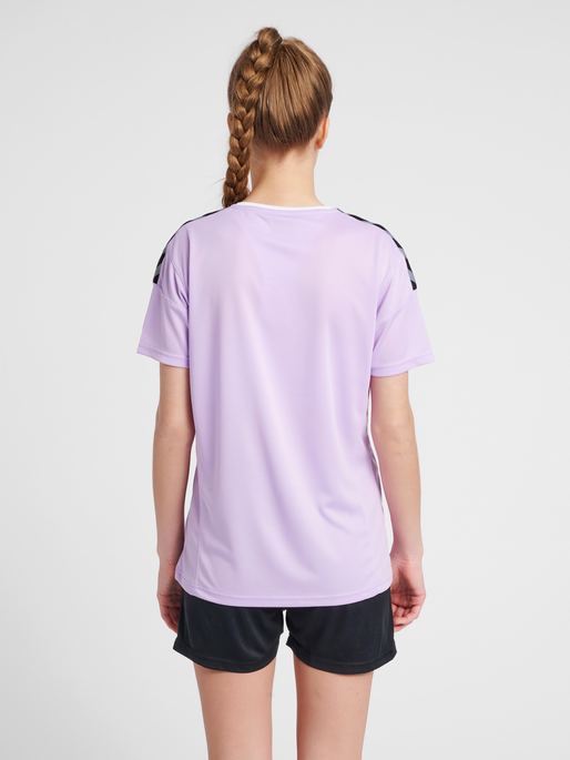hmlAUTHENTIC POLY JERSEY WOMAN S/S, LAVENDULA, model
