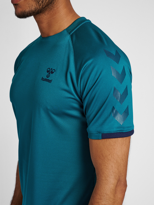 hmlGG12 ACTION JERSEY S/S, 7161, model