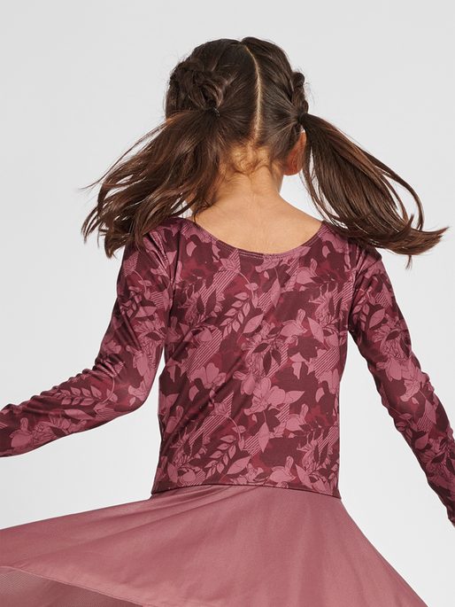 hmlFREJA GYMSUIT, DECO ROSE, model