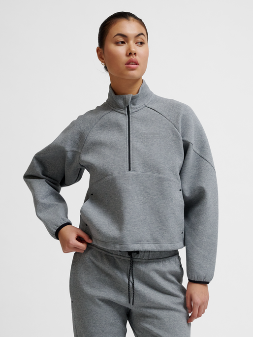 hmlTECH FLEECE WOMEN BOXY HALF ZIP, GREY MELANGE, model