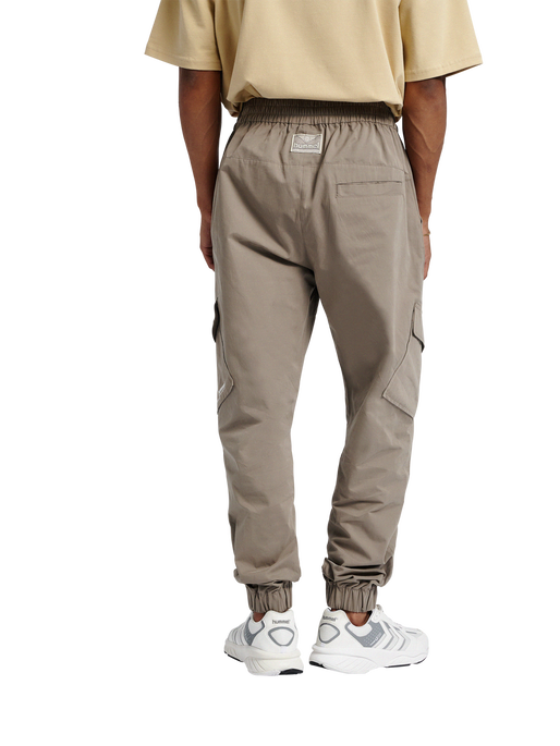 hmlTROOPER PANTS, 1452, model