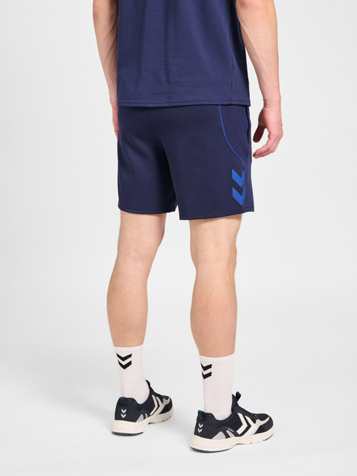 hmlMOVE 2.0 SHORTS, MARINE, model