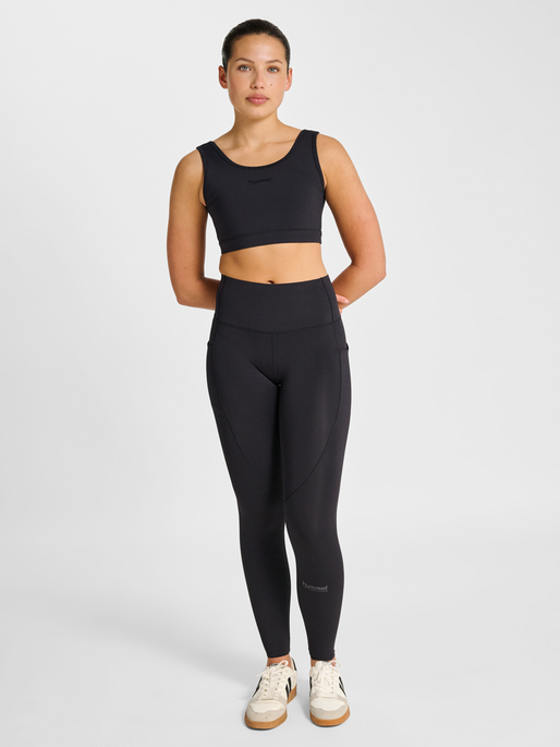 hmlHIIT INTENSITY BRA, BLACK/EBONY, model