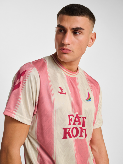 FAXE KONDI PINK JERSEY S/S, CREAM PINK, model