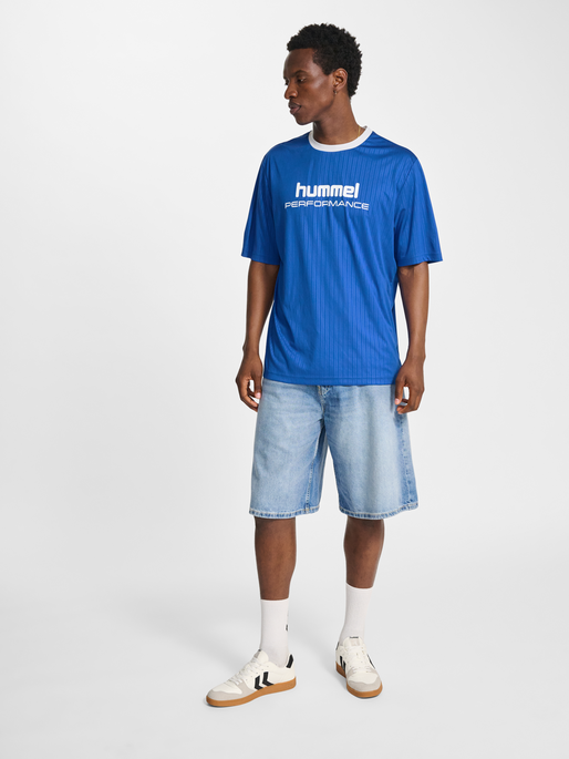 hmlFAST LOOSE JERSEY S/S, OLYMPIAN BLUE, model
