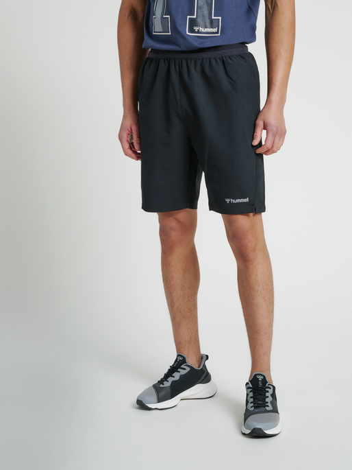 hmlTORIN SHORTS, 2001, model
