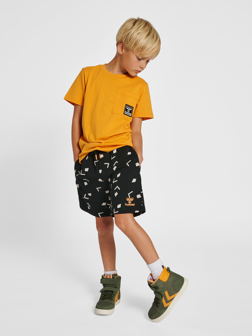 hmlELIJAH SHORTS, 2001, model