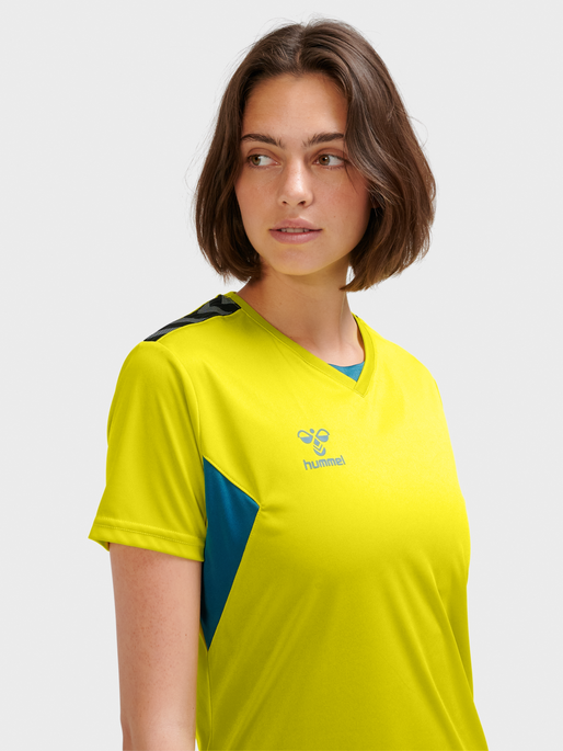 hmlAUTHENTIC PL JERSEY S/S WOMAN, SULPHUR SPRING/BLUE CORAL, model