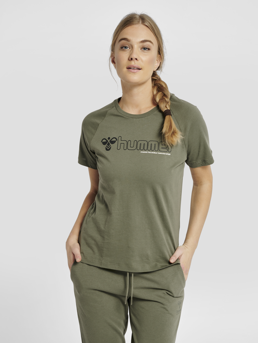 hmlZENIA T-SHIRT S/S, 6012, model