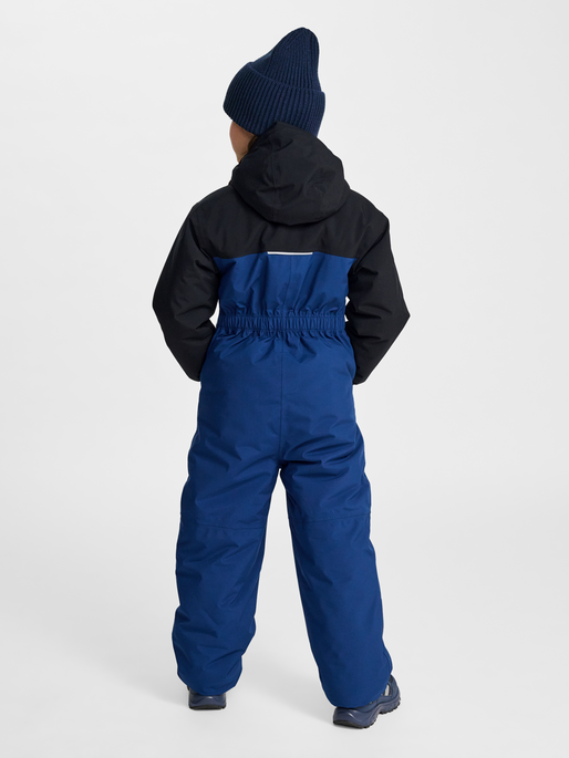 hmlJR BLOCK SNOWSUIT WP, ESTATE BLUE, model