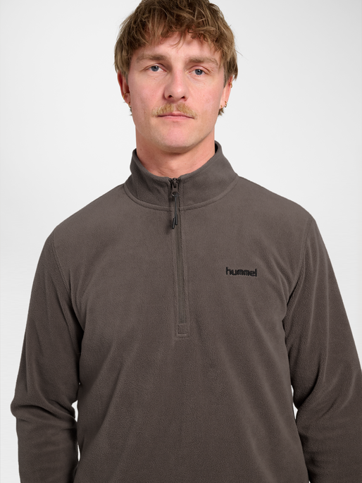 hmlACTIVE HALFZIP FLEECE JACKET, MAJOR BROWN, model