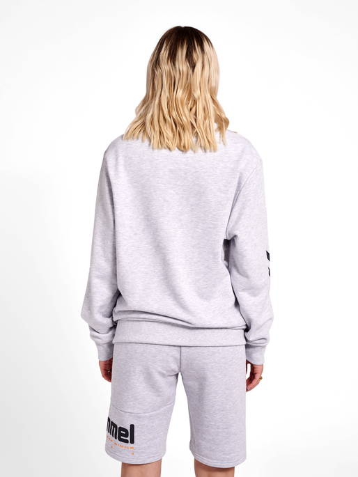 hmlLGC LIAM SWEATSHIRT, LIGHT GREY MELANGE, model