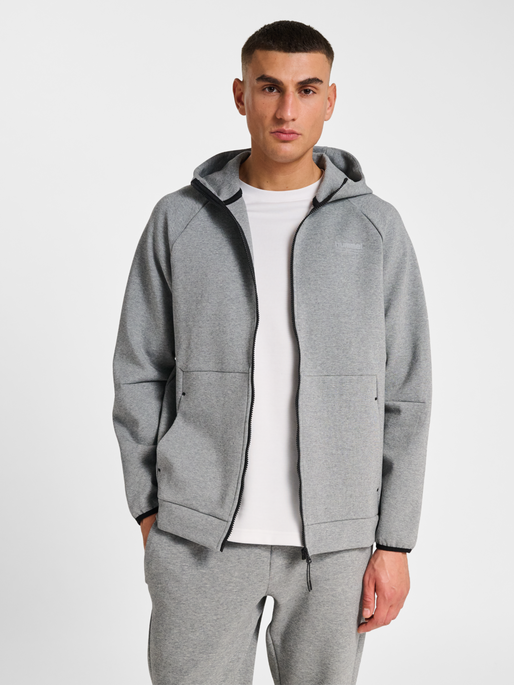 hmlTECH FLEECE REGULAR ZIP HOODIE, GREY MELANGE, model