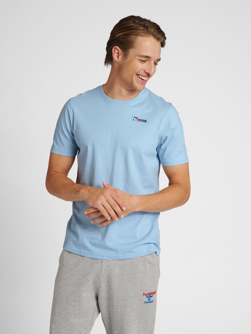 hmlIC MARTY T-SHIRT, 7188, model