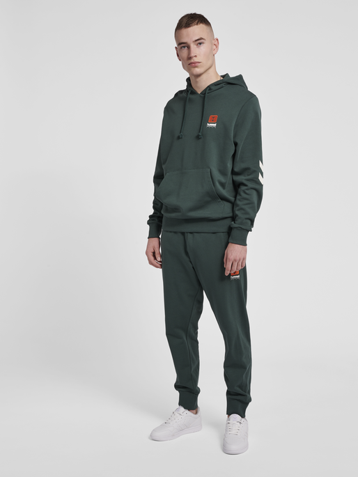 hmlLGC GRAHAM REGULAR PANTS, 6753, model