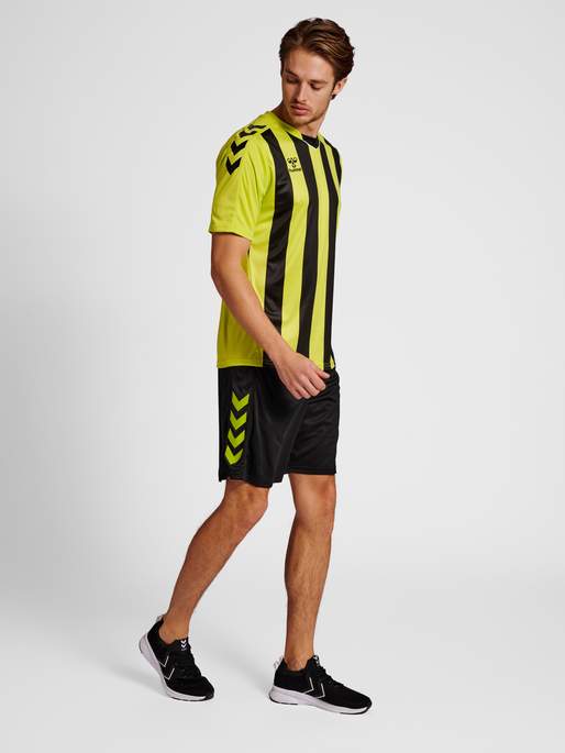 hmlCORE XK POLY SHORTS, BLACK/LIME POPSICLE, model