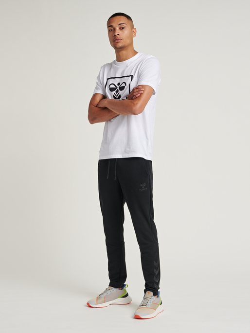 hmlISAM TAPERED PANTS, 2001, model