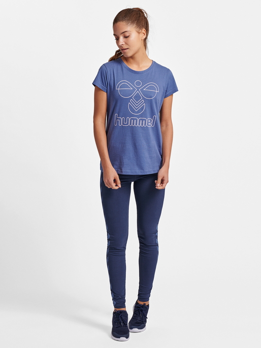 hmlROSE T-SHIRT S/S, 8246, model