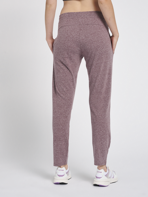 hmlZANDRA REGULAR PANTS, 8035, model