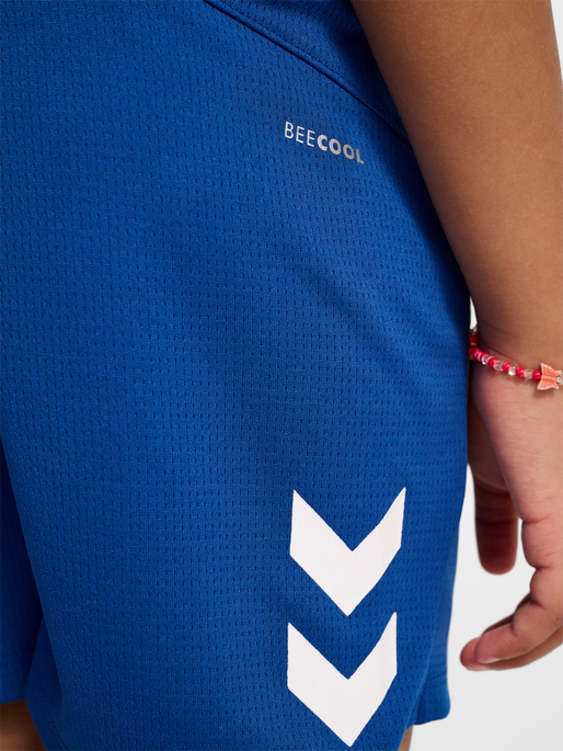hmlLEAD 2.0 SHORTS KIDS, TRUE BLUE, model