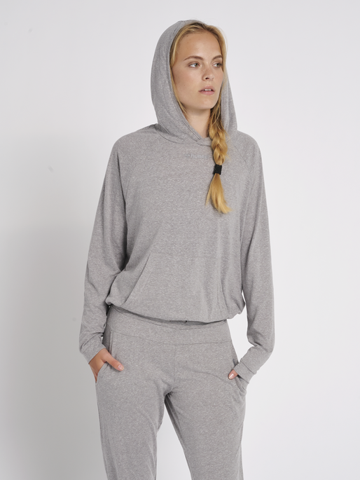 hmlZANDRA HOODIE, 2006, model