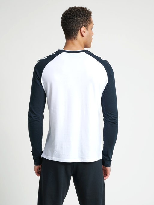 hmlMARK T-SHIRT L/S, 9001, model