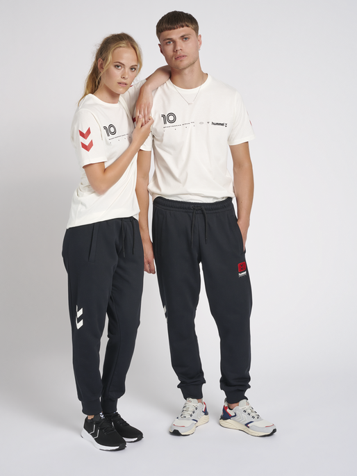 hmlLGC DANI T-SHIRT, 9806, model