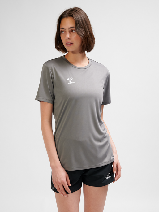 hmlESSENTIAL JERSEY S/S WOMAN, STEEL GRAY, model