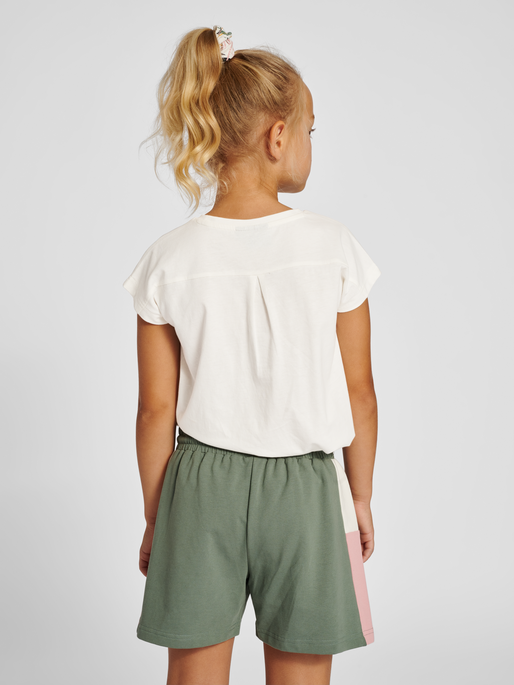 hmlLYDIA T-SHIRT S/S, MARSHMALLOW, model