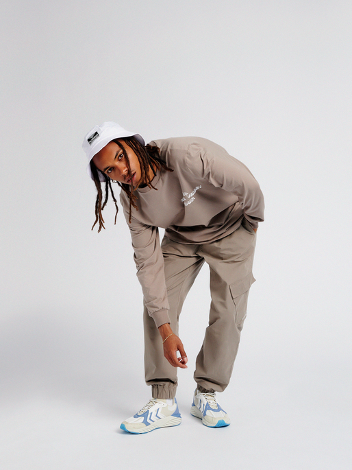 hmlZONE T-SHIRT L/S, 1452, model