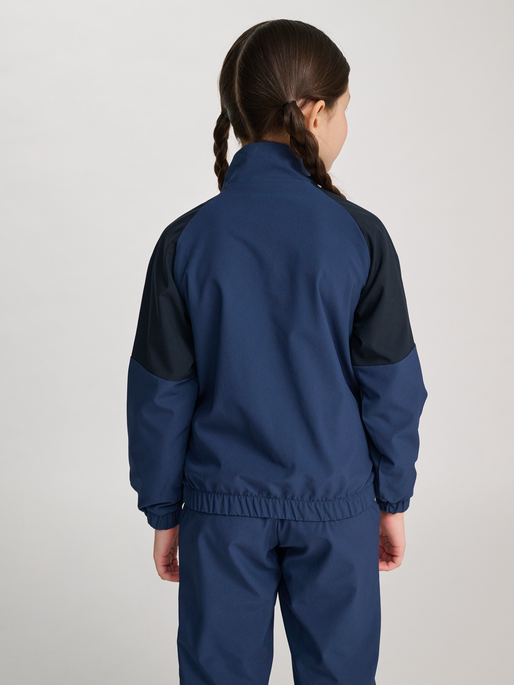 hmlJR LOOSE TRACKSUIT ZIP JACKET, DRESS BLUES, model