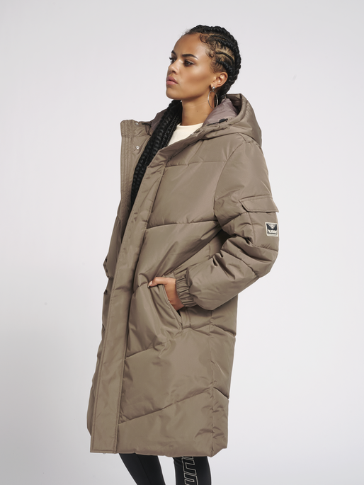 hmlTHOMAS LONG PUFFA JACKET, 8058, model