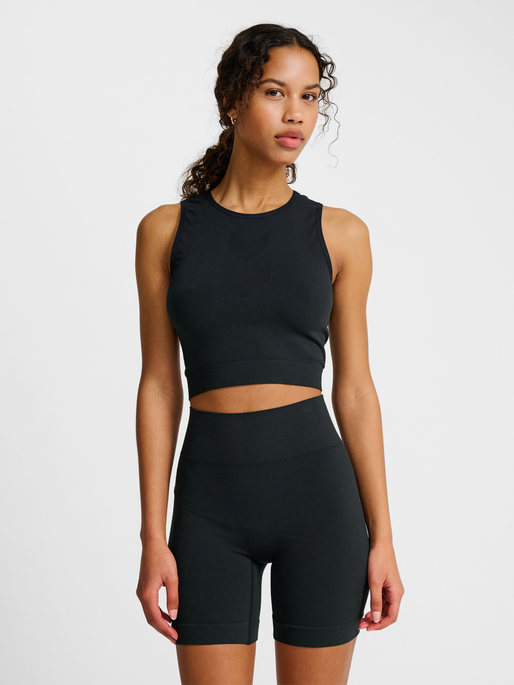 hmlHIIT SEAMLESS W TOP, BLACK, model