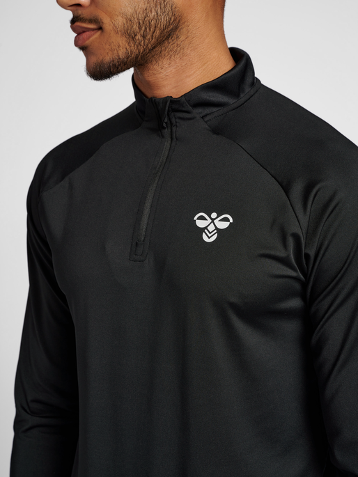 hmlGG12 TRAINING 1/2 ZIP SWEAT, 2001, model