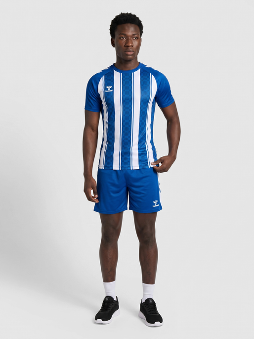 hmlMATCH SHORTS, TRUE BLUE/WHITE, model