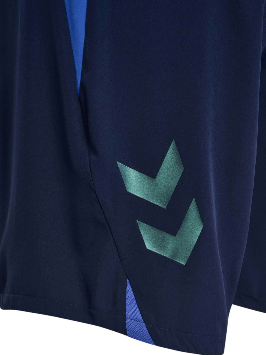 hmlBLAZE26 PRO TRAINING SHORTS, MARINE, packshot