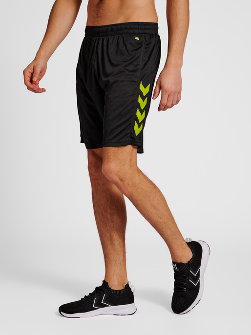hmlCORE XK POLY SHORTS, BLACK/LIME POPSICLE, model