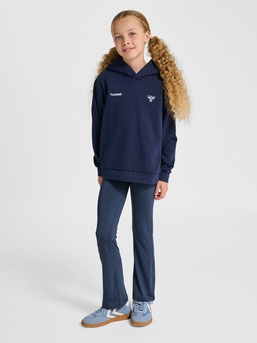 hmlJR GRAPHIC HOODIE, DRESS BLUES, model