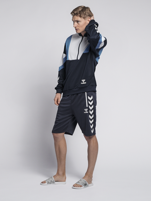 hmlDRACO HALF ZIP SWEATSHIRT, 1009, model