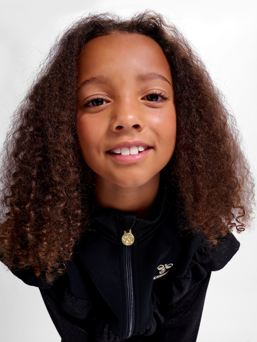 hmlMAGDA ZIP JACKET, 2001, model