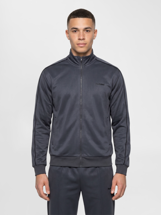 hmlCLUB TRACK TOP, EBONY, model