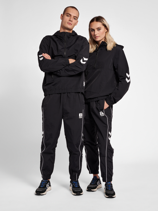 hmlLGC WALTER WOV HALFZIP, 2001, model