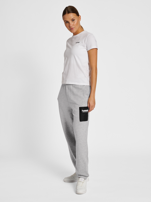 hmlLGC DACIA LOOSE PANTS, GREY MELANGE, model