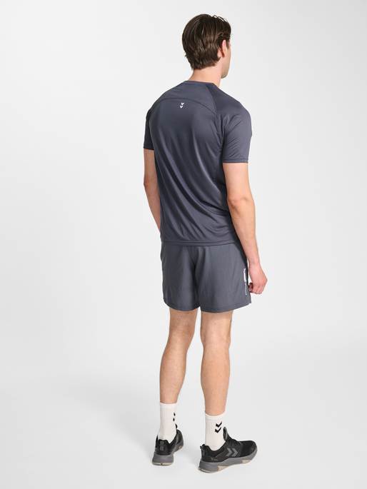 hmlPULSE WORKOUT SET, EBONY, model