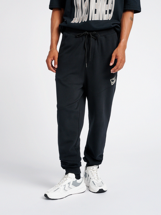 hmlURBAN PANTS, 2001, model