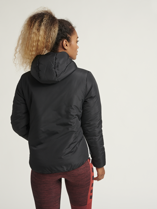 hmlGILL HALF ZIP JACKET, 2001, model