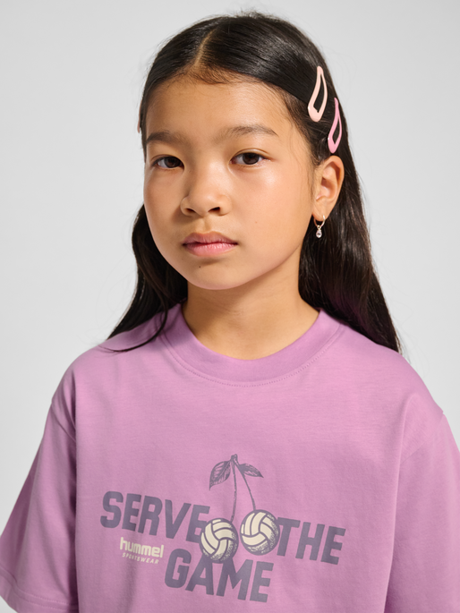 hmlJR LOOSE T-SHIRT S/S HS GRAPHIC, SMOKY GRAPE, model